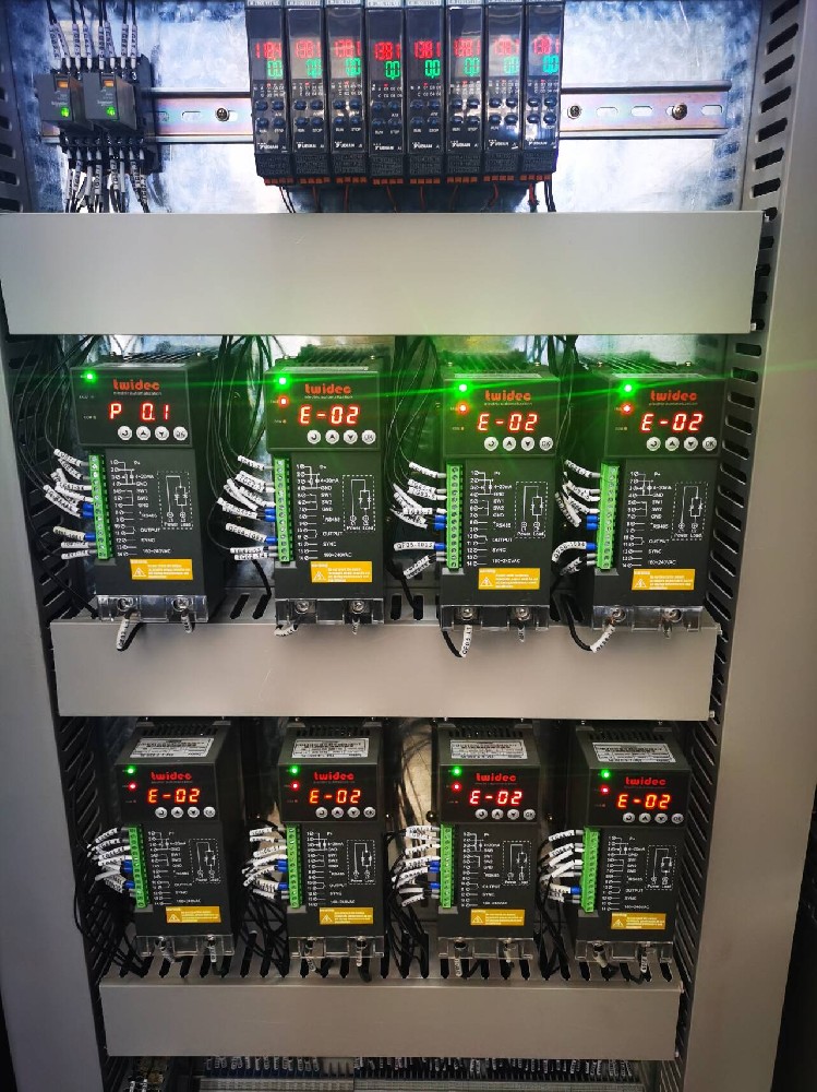 电力调解器不事情了什么缘故原由？？？
